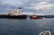 Son dakika haberi... İstanbul Boğazı'nda korku dolu anlar! Tanker son anda durduruldu